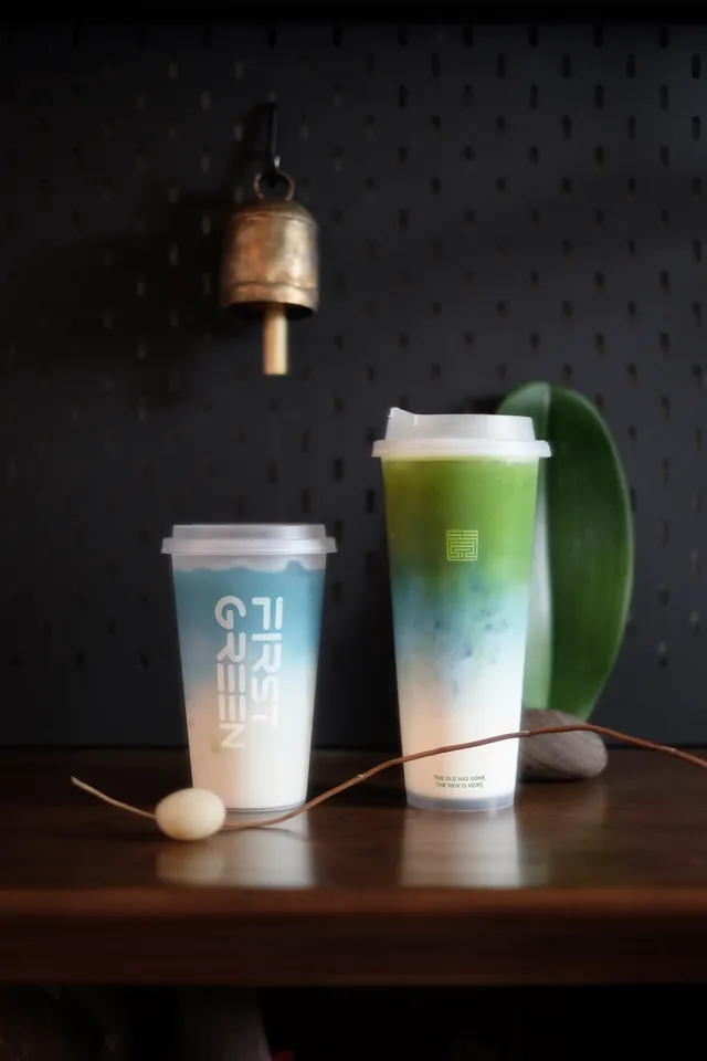 Blue and green layered matcha drinks